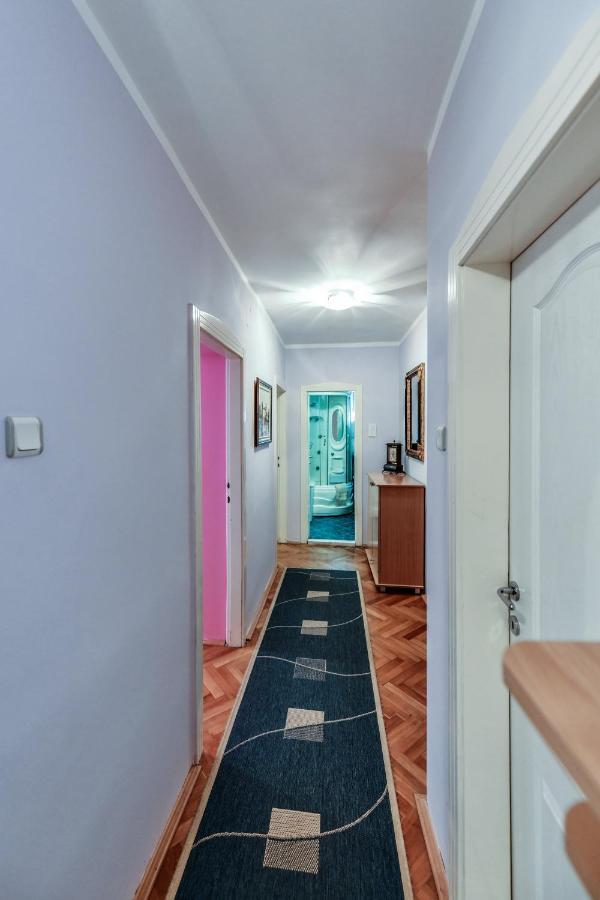 Lux Apartman Cvetkovic Kraljevo Exterior photo